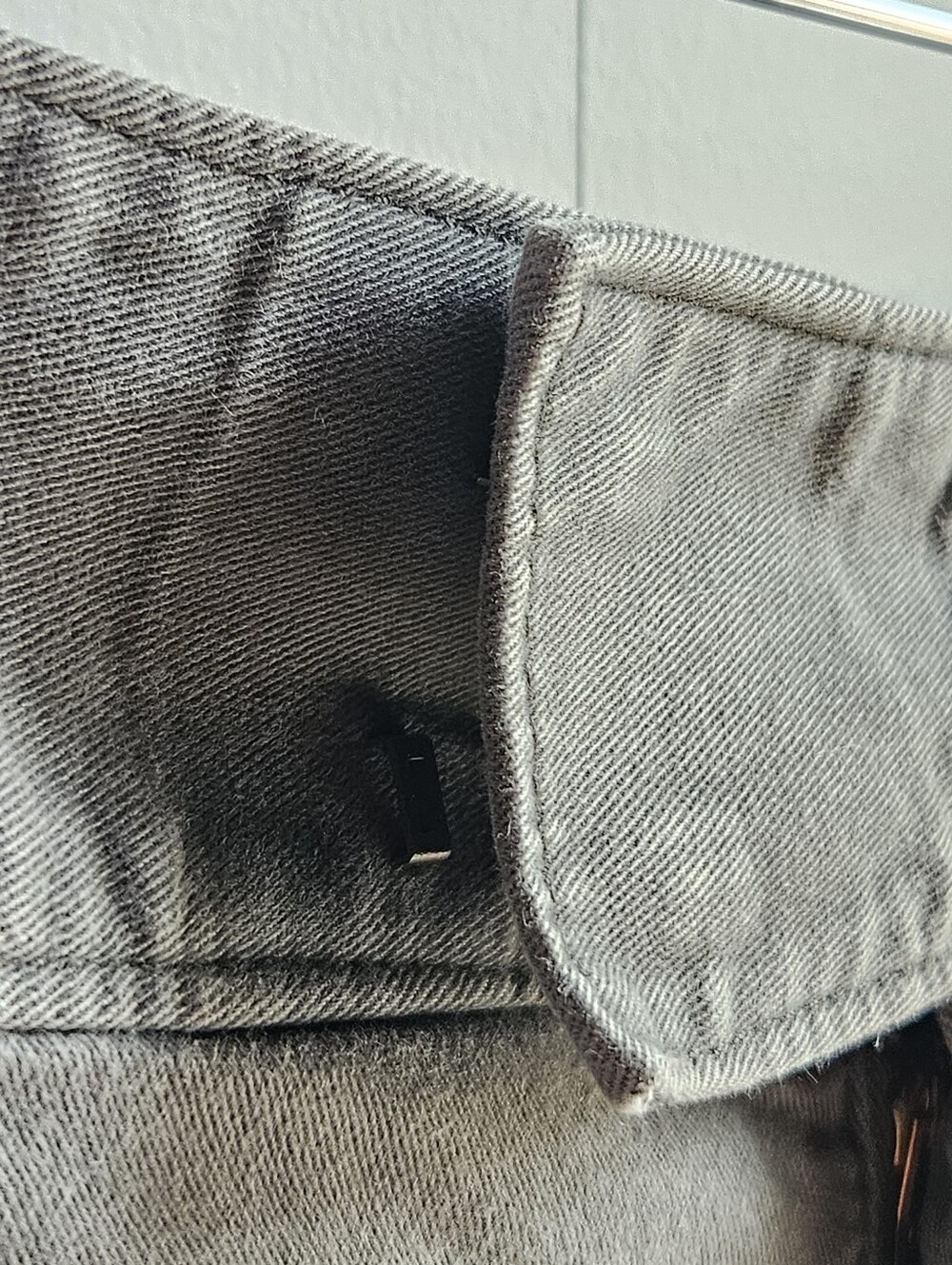 Express 3" Inseam Shorts in Women's 10 - Picture 5 of 12
